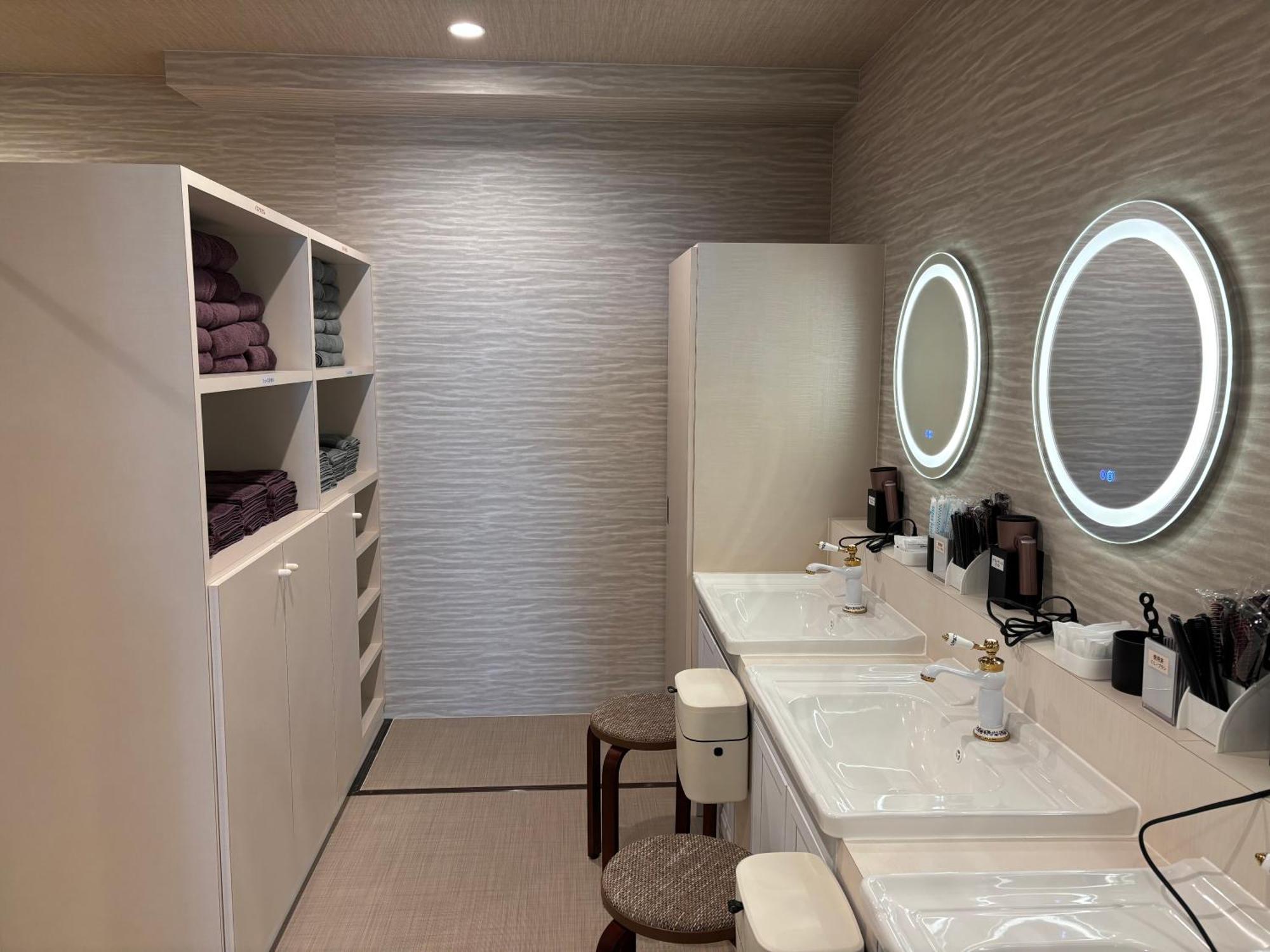 Capsule Hotel Nagasaki Eksteriør billede